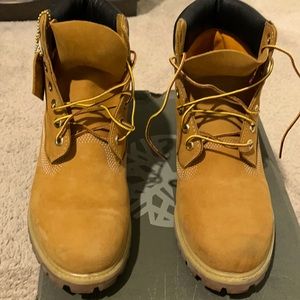 Authentic 6 inch Timberland Boots 🥾